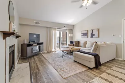 9621 Merrillville Road #304, Crown Point, IN 46307 - Photo 2