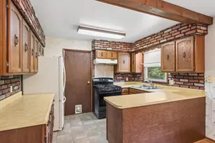 5312 Willow Ave, Portage, IN 46368 - Photo 8