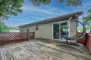 2428 Sea Horse St, Portage, IN 46368 - Photo 28