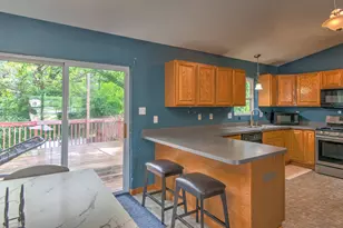 2428 Sea Horse St, Portage, IN 46368 - Photo 4