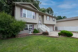 2428 Sea Horse St, Portage, IN 46368 - Photo 2