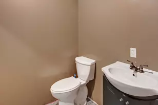2428 Sea Horse St, Portage, IN 46368 - Photo 24
