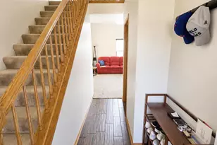 297 Fox Trail Ct, Hobart, IN 46342 - Photo 2