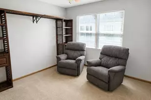 297 Fox Trail Ct, Hobart, IN 46342 - Photo 12