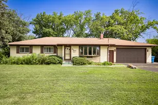 515 W 77th Ave, Dyer, IN 46311 - Photo 1