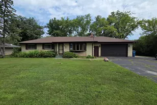 515 W 77th Ave, Dyer, IN 46311 - Photo 1