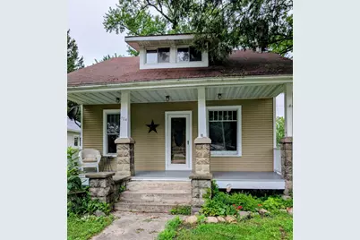 724 Garfield Street, Hobart, IN 46342 - Photo 1