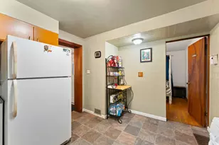 6435 Madison St, Merrillville, IN 46410 - Photo 8