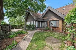 3106 Condit St, Highland, IN 46322 - Photo 4
