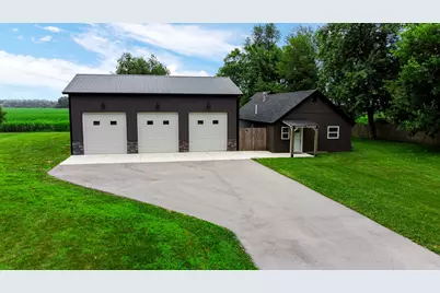 674 W 1000 S, Hebron, IN 46341 - Photo 1