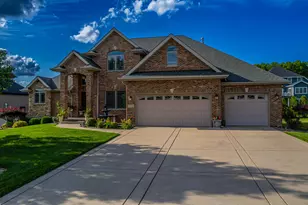 9270 Doubletree Dr N, Crown Point, IN 46307 - Photo 38