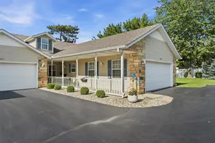 2267 Whispering Oaks Ct, Highland, IN 46322 - Photo 4