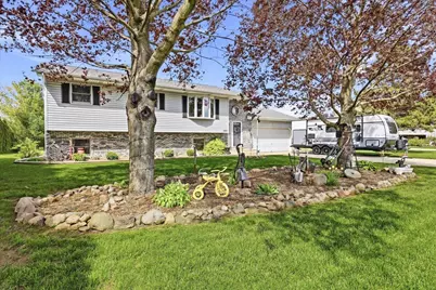 291 Streamwood Drive, Valparaiso, IN 46383 - Photo 2