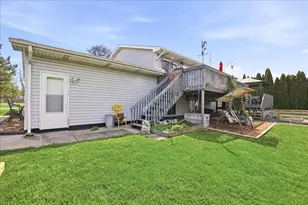 291 Streamwood Dr, Valparaiso, IN 46383 - Photo 36