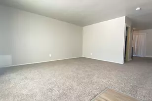 5512 Washington St, Merrillville, IN 46410 - Photo 4