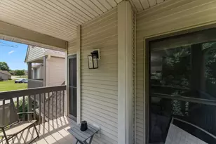 3605 Timberbridge Dr, Valparaiso, IN 46383 - Photo 14
