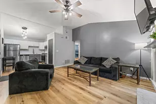 3605 Timberbridge Dr, Valparaiso, IN 46383 - Photo 6