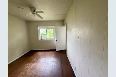 414 E Fairview Avenue, South Bend, IN 46614 - Photo 8