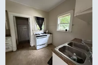 414 E Fairview Avenue, South Bend, IN 46614 - Photo 10