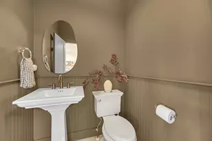 2400 Stirling Dr, Valparaiso, IN 46383 - Photo 14