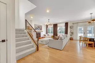 2400 Stirling Dr, Valparaiso, IN 46383 - Photo 4