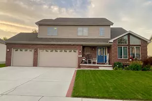340 E 123rd Pl, Crown Point, IN 46307 - Photo 1