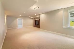 2251 Walker Dr, Valparaiso, IN 46385 - Photo 68