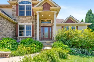 2251 Walker Dr, Valparaiso, IN 46385 - Photo 6