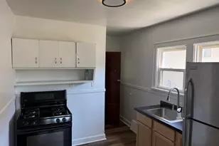 7545 New Hampshire Ave, Hammond, IN 46323 - Photo 6