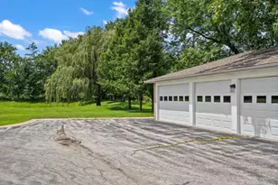 2629 Georgetowne Dr, Highland, IN 46322 - Photo 24