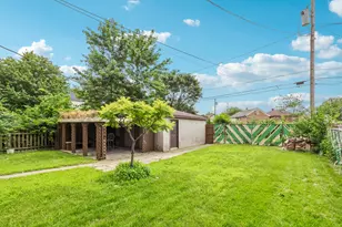 2256 White Oak Ave, Whiting, IN 46394 - Photo 32