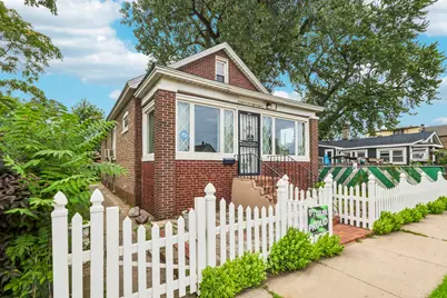 2256 White Oak Avenue, Whiting, IN 46394 - Photo 2