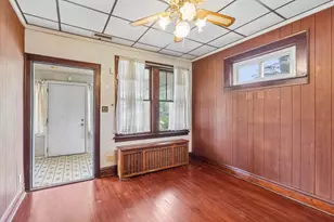 2256 White Oak Ave, Whiting, IN 46394 - Photo 8
