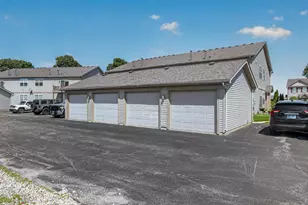 1228 Primrose Ln, Schererville, IN 46375 - Photo 32