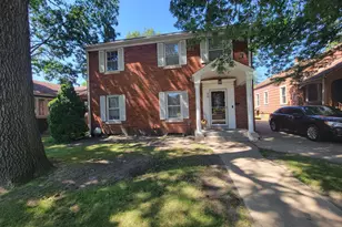 49 Wildwood Rd, Hammond, IN 46324 - Photo 1