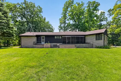 120 E Oak Hill Road, Chesterton, IN 46304 - Photo 10