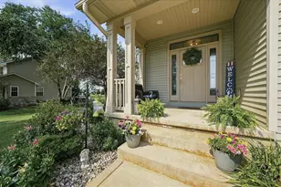 179 Palomino Ln, Valparaiso, IN 46383 - Photo 6