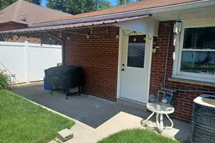 8246 Northcote Ave, Munster, IN 46321 - Photo 34