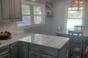 8246 Northcote Ave, Munster, IN 46321 - Photo 18