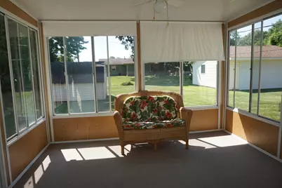 784 Governor Road, Valparaiso, IN 46385 - Photo 8