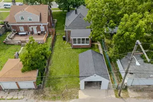 555 Taft Pl, Gary, IN 46404 - Photo 34