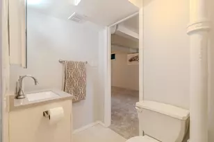 555 Taft Pl, Gary, IN 46404 - Photo 24