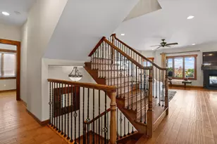 10380 Doubletree Dr S, Crown Point, IN 46307 - Photo 14