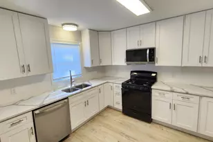 912 Sibley St, Hammond, IN 46320 - Photo 6
