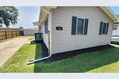 916 Cherry Street, Hammond, IN 46324 - Photo 2