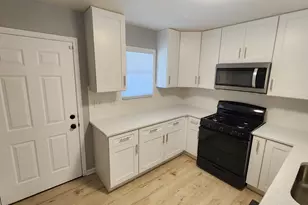 916 Cherry St, Hammond, IN 46324 - Photo 8