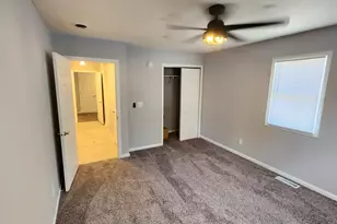 916 Cherry St, Hammond, IN 46324 - Photo 18