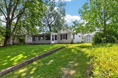 6351 S State Road 10, Knox, IN 46534 - Photo 10