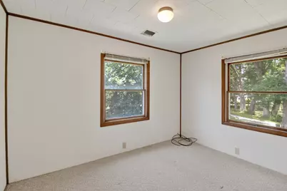 6351 S State Road 10, Knox, IN 46534 - Photo 32