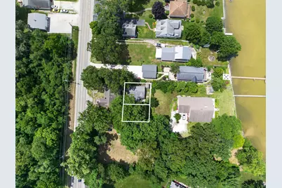 6351 S State Road 10, Knox, IN 46534 - Photo 2